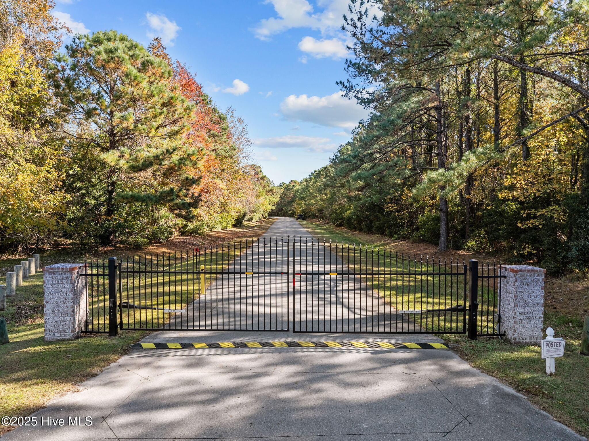 Image 3: 4-web-or-mls-DJI_20251117090327_0013_D