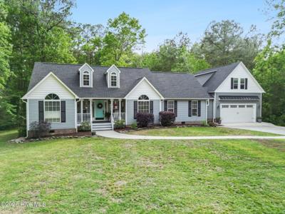 419 Riverside Lane