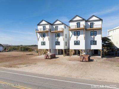 721 N New River Drive