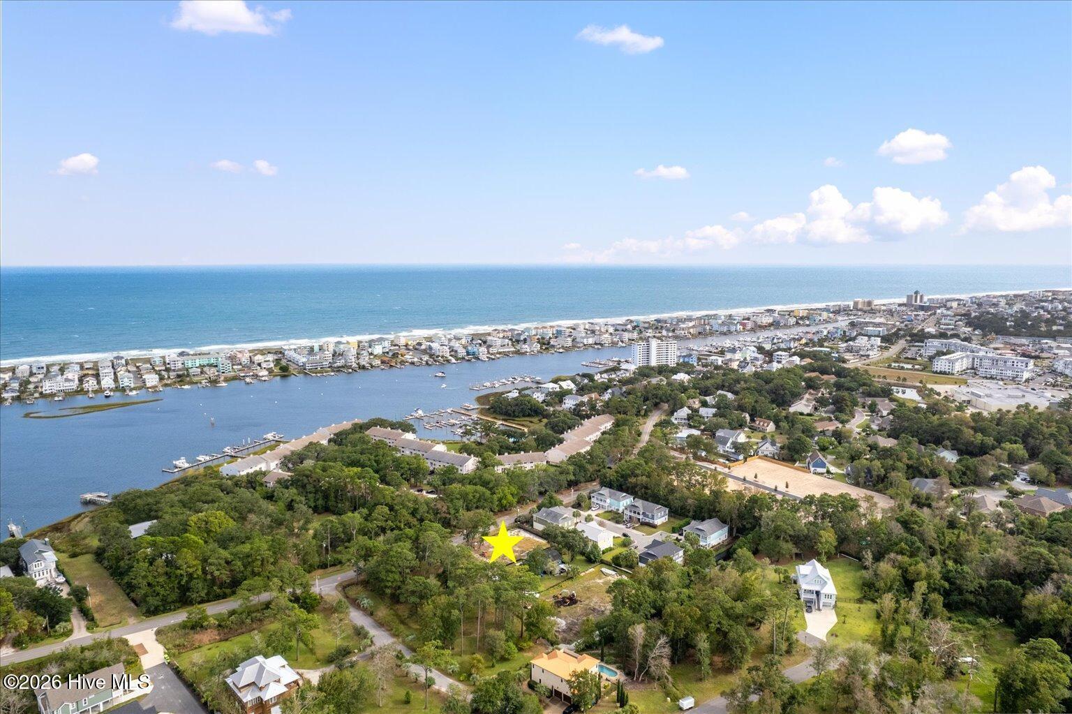 Image 3: Lot 1