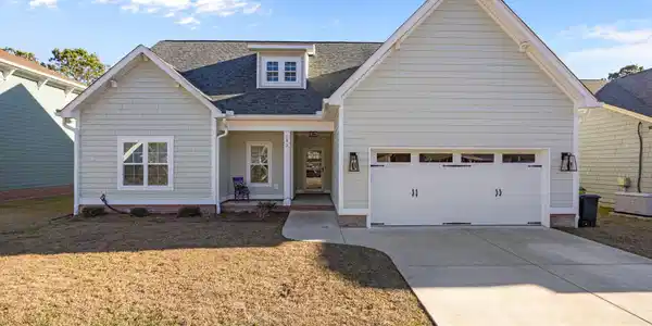 142 Grantham Place