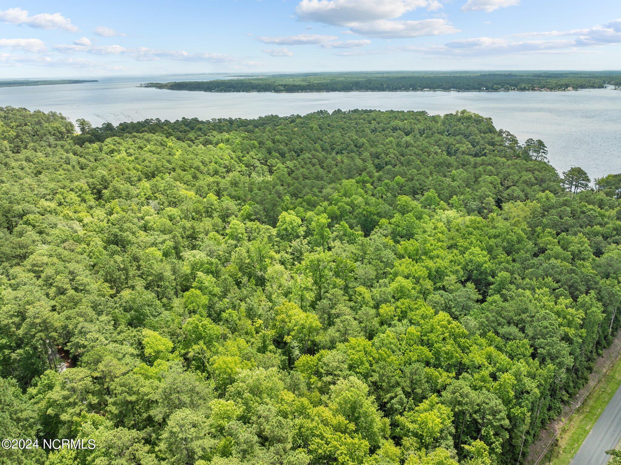 Image 2: 1-web-or-mls-DJI_0348