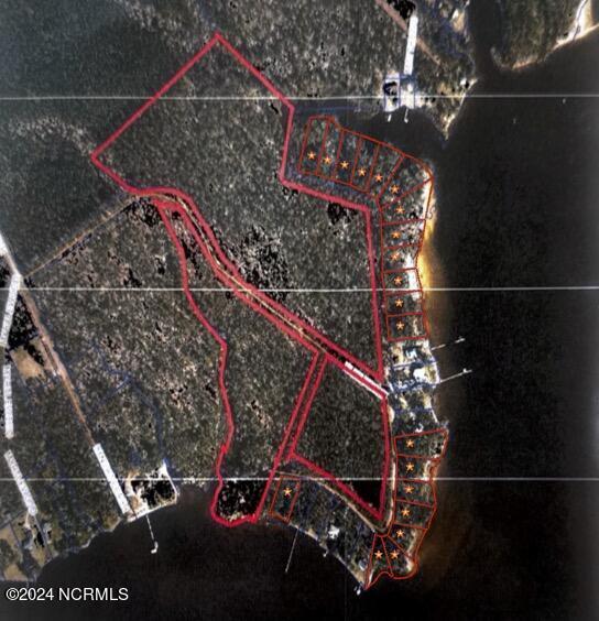 Image 3: Blue Heron Parcels + SFR Lots Photo