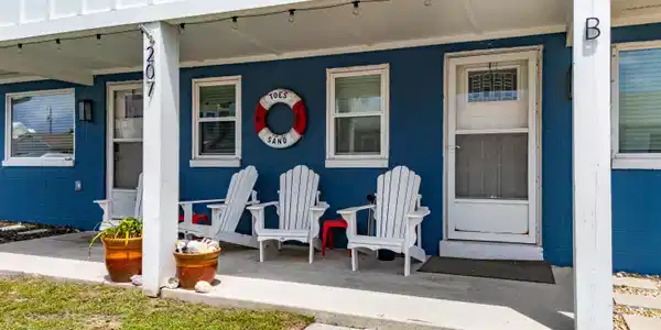 Image 3: Front Porch View