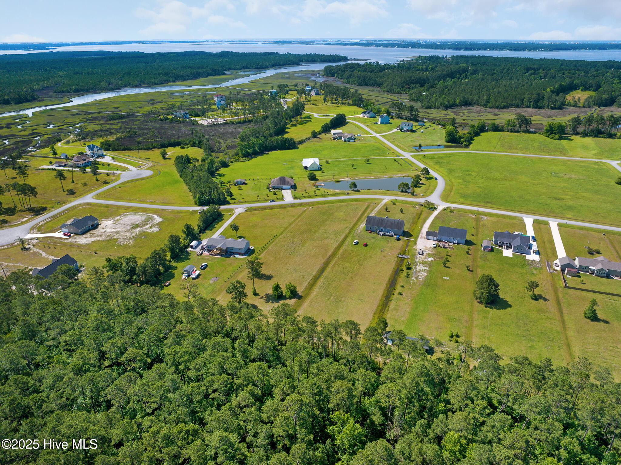 Image 2: 303 Mayflower Drive, Newport, NC