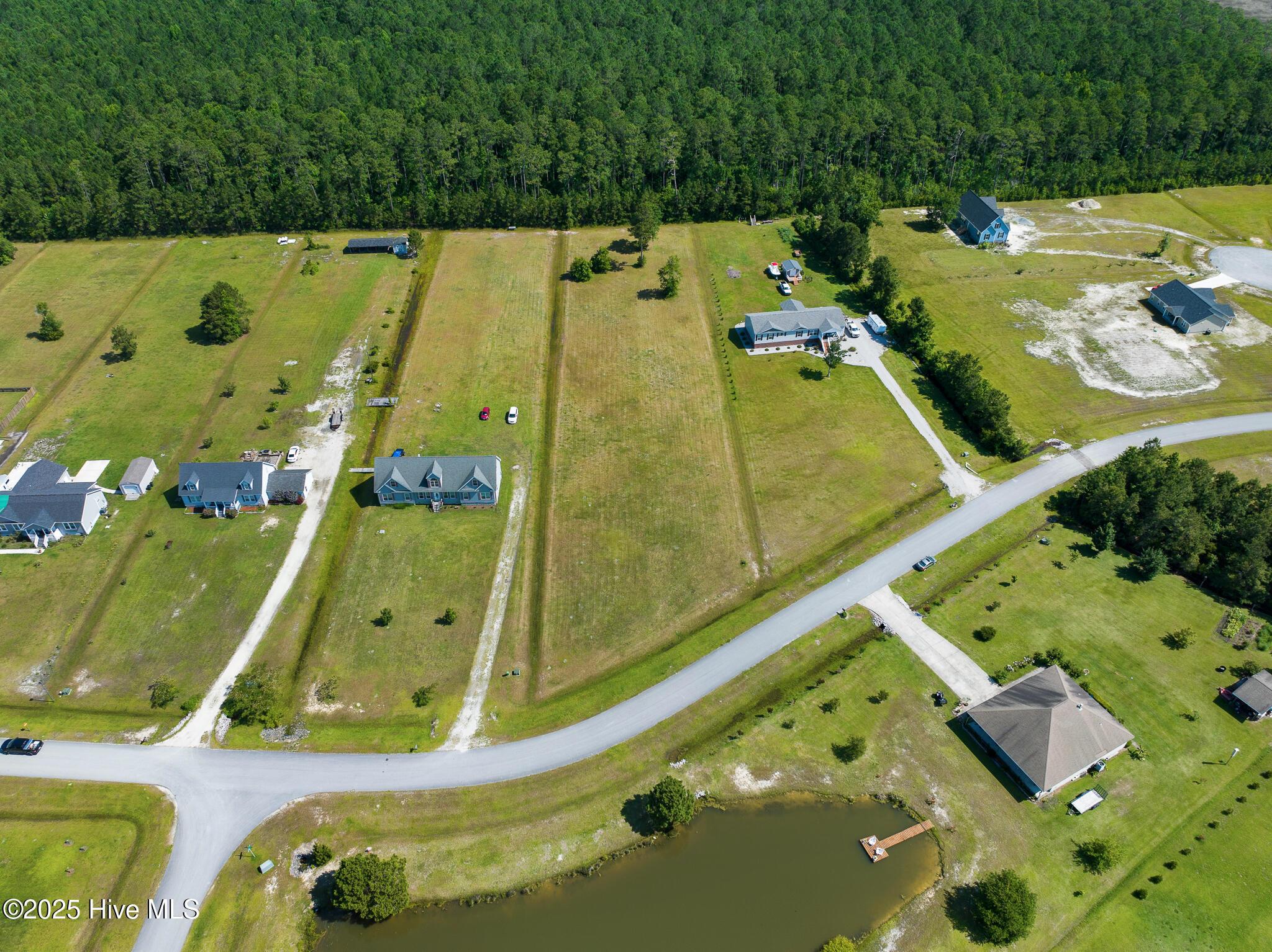 Image 4: 303 Mayflower Drive, Newport, NC