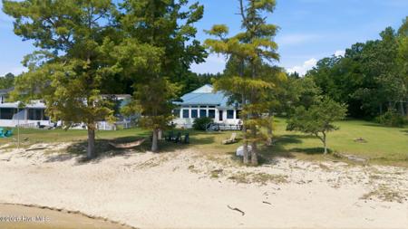 279 Wiggins Point Road