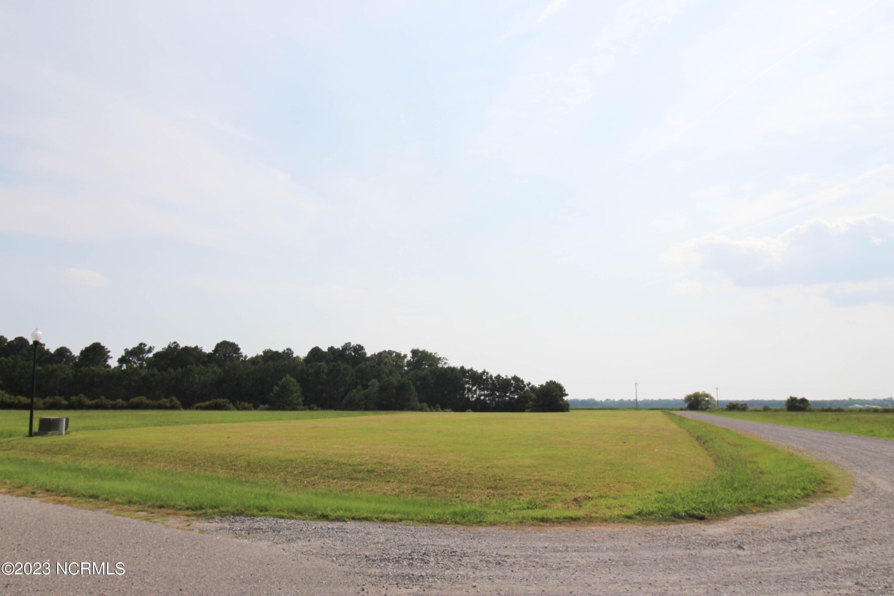 Image 2: Lot 24 Blue Heron Blvd-2