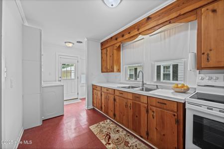 345 E 13th Street