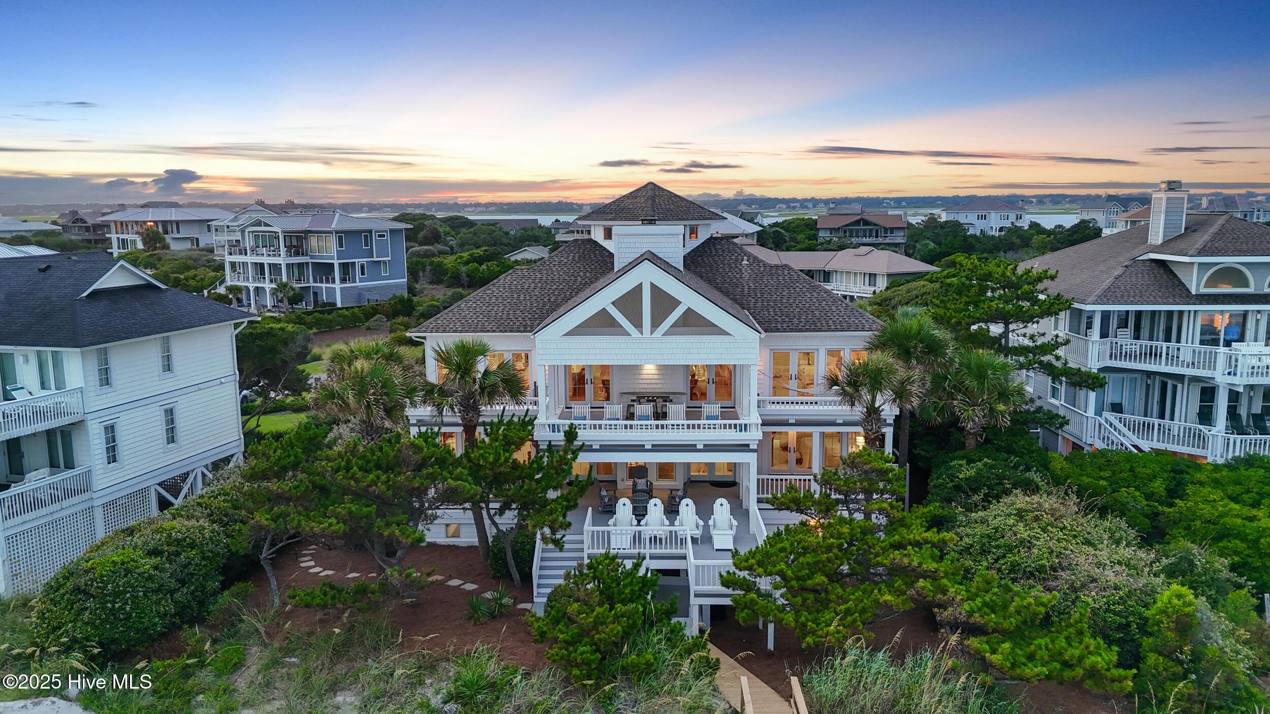 Image 2: 16_twilight