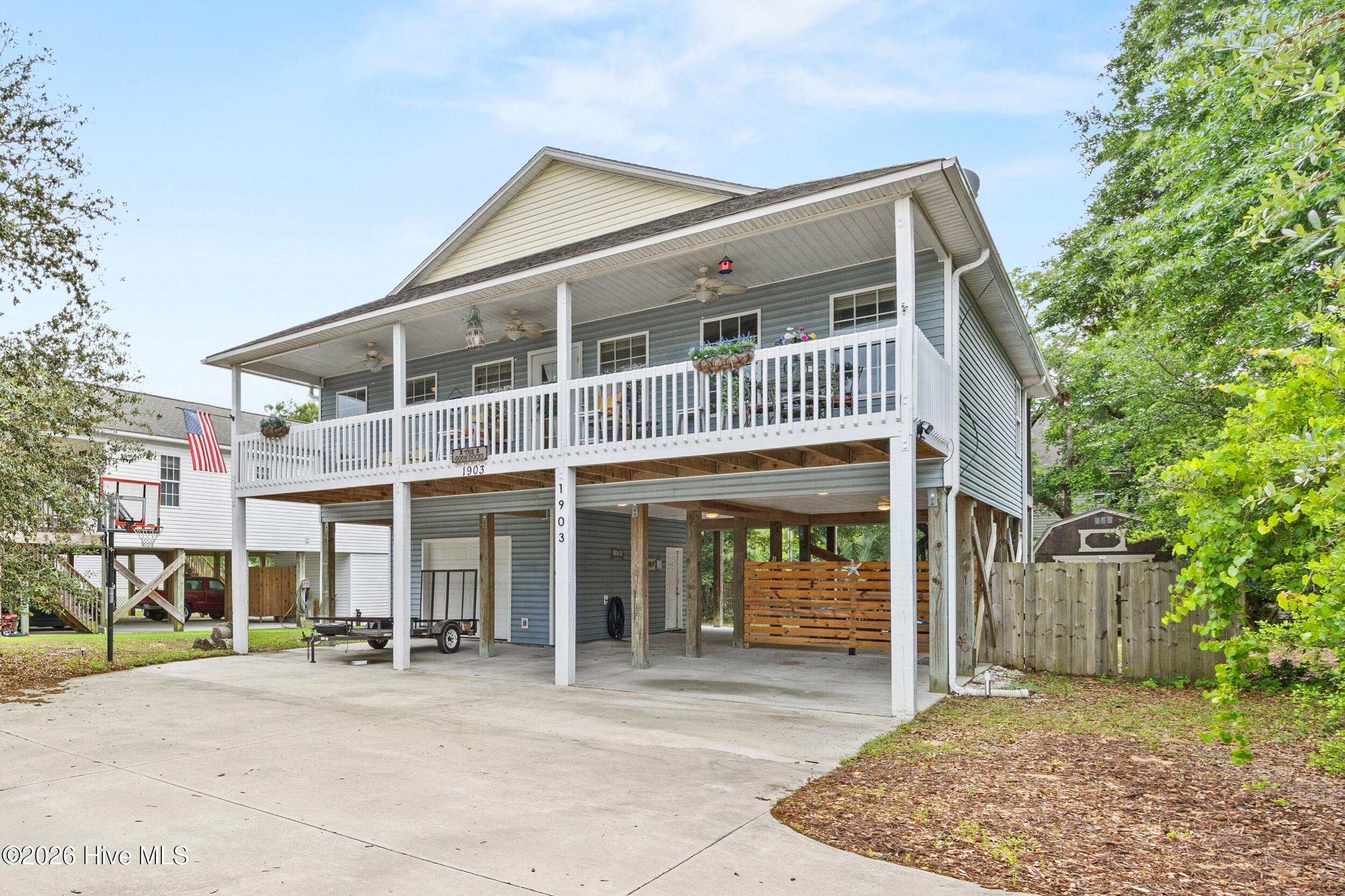 Image 4: 4_front exterior