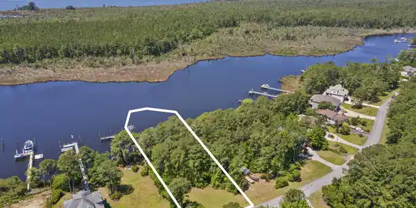 5202 Bucco Reef Road