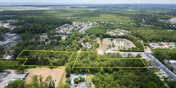Image 3: 27 homesites, Southport, N.C.