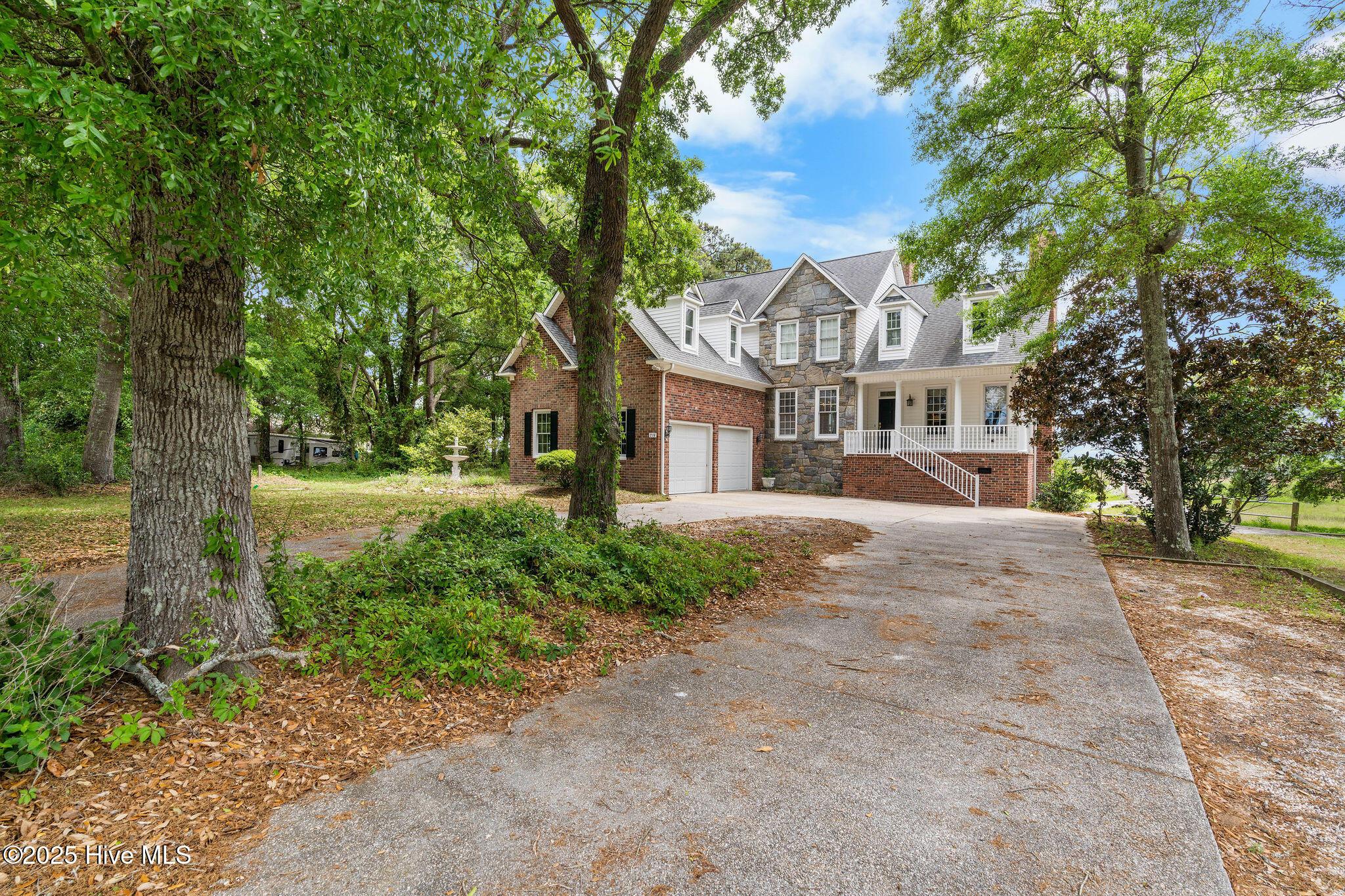 Image 1: 715WShorelineDr-3