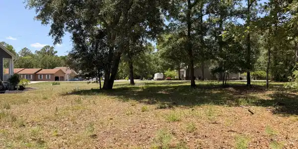 Image 2: 808 Black Swan Rd.