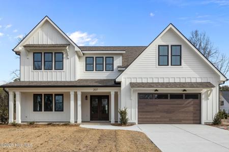 207 Club Point Drive