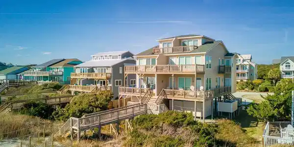 7021 Ocean Drive E