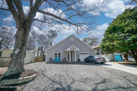 2805 E Yacht Drive