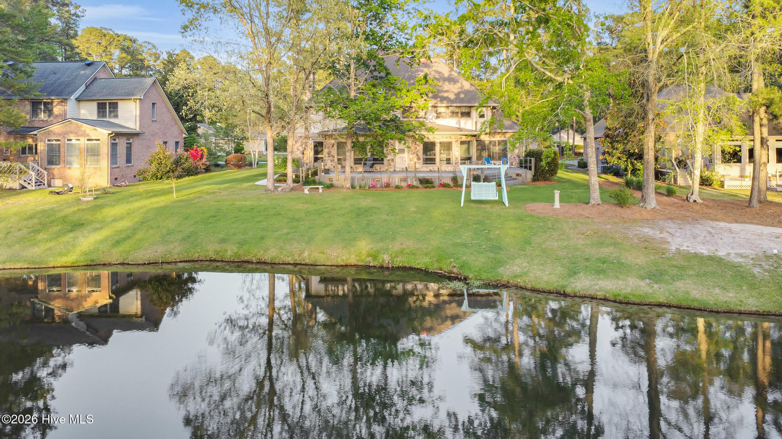Image 4: 7000 Club House Drive