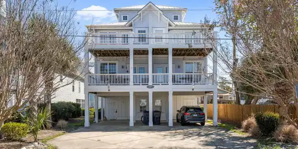 Image 2: 1407 Mackerel Lane Unit 1