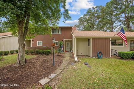 84 Quarterdeck Townes