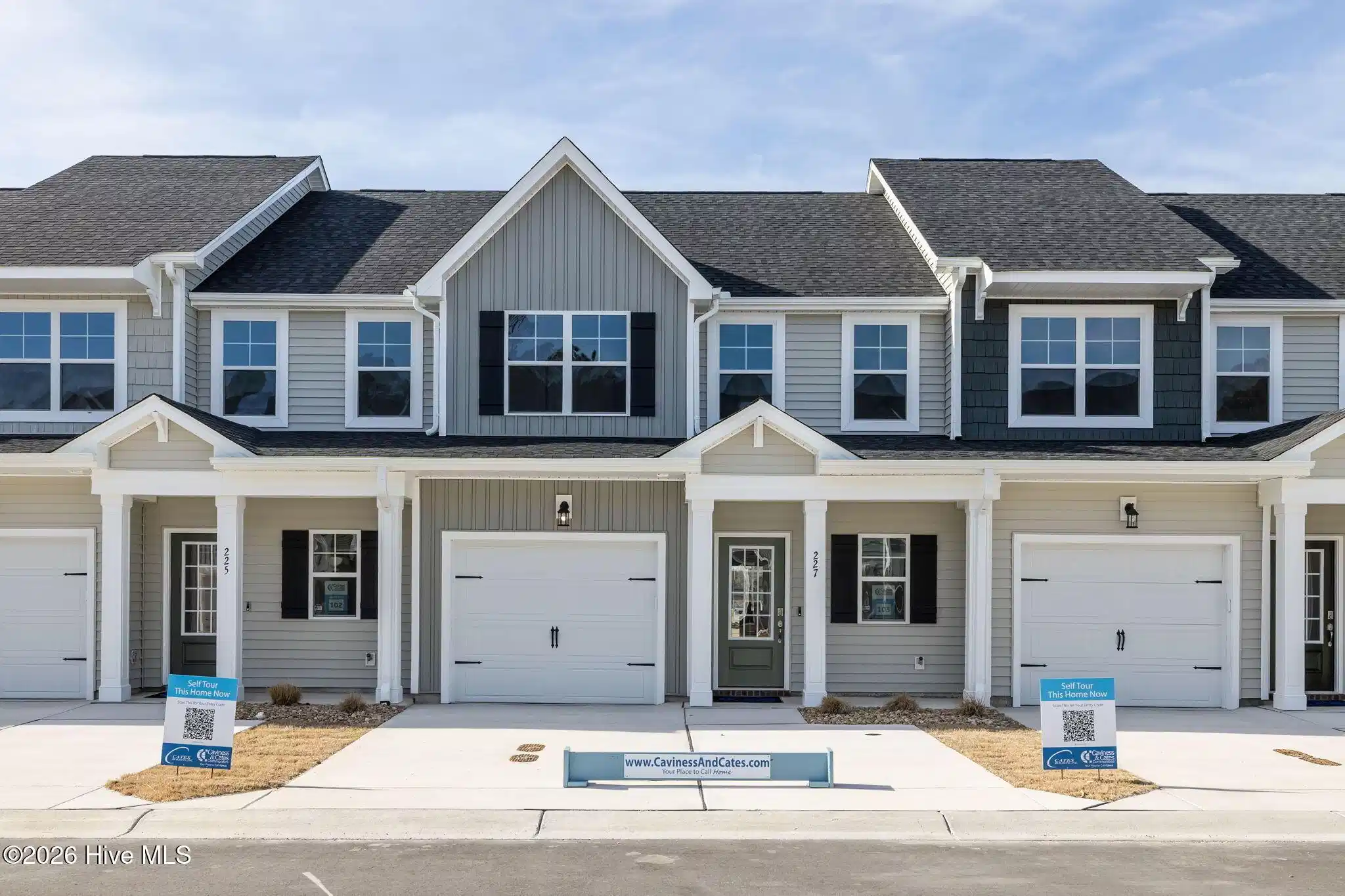 Image 1: New Construction in Beaufort