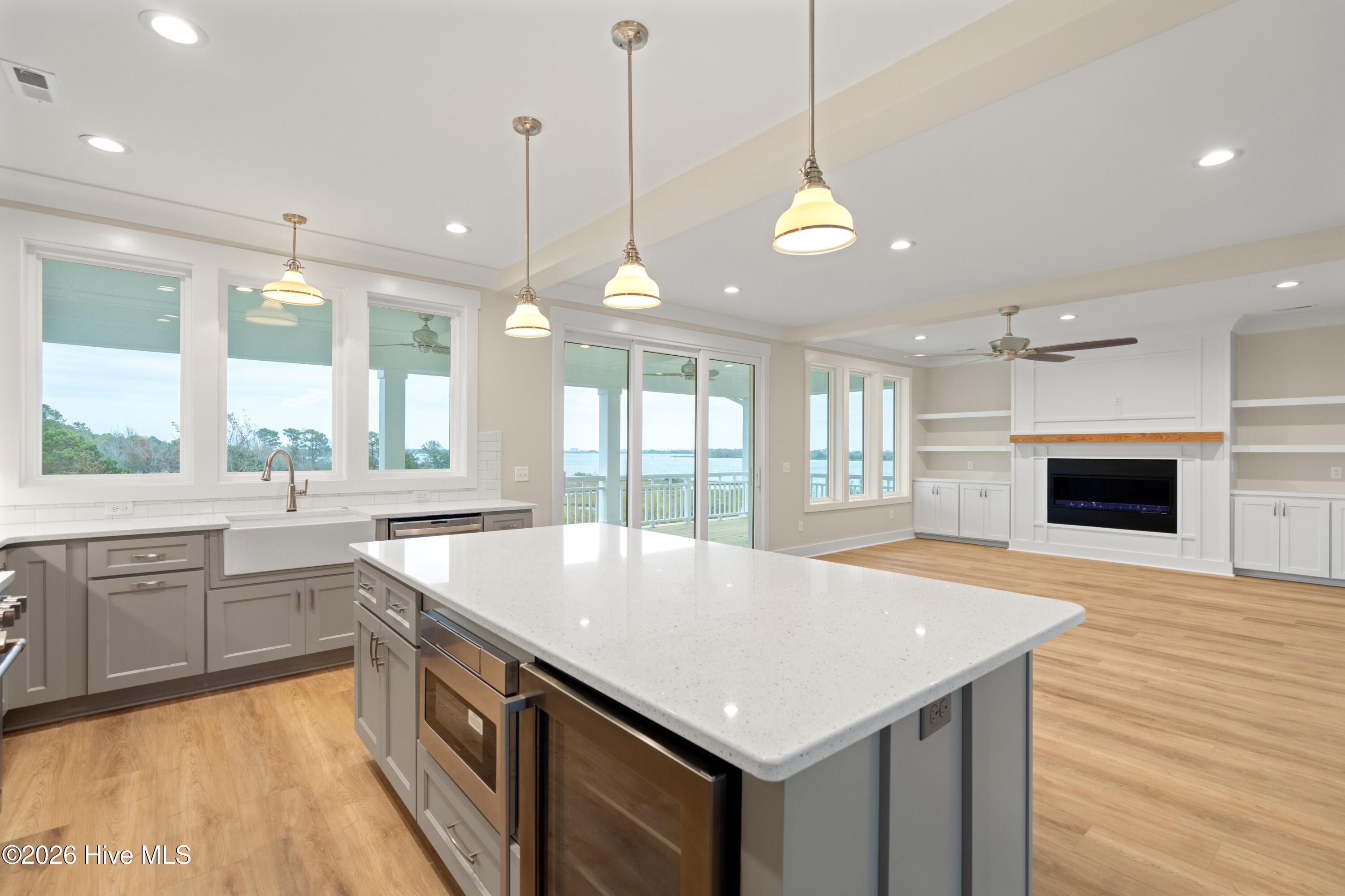 Image 3: Photo of Similar Home