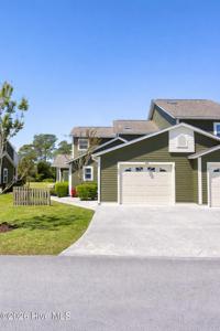 901 Cedarwood Village