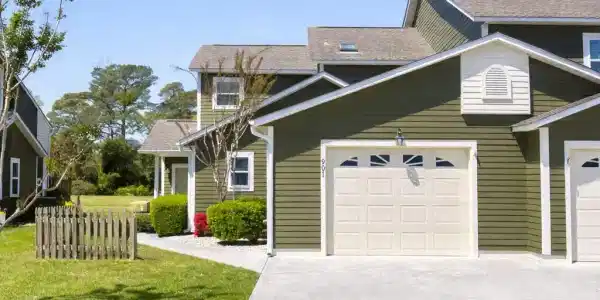 901 Cedarwood Village