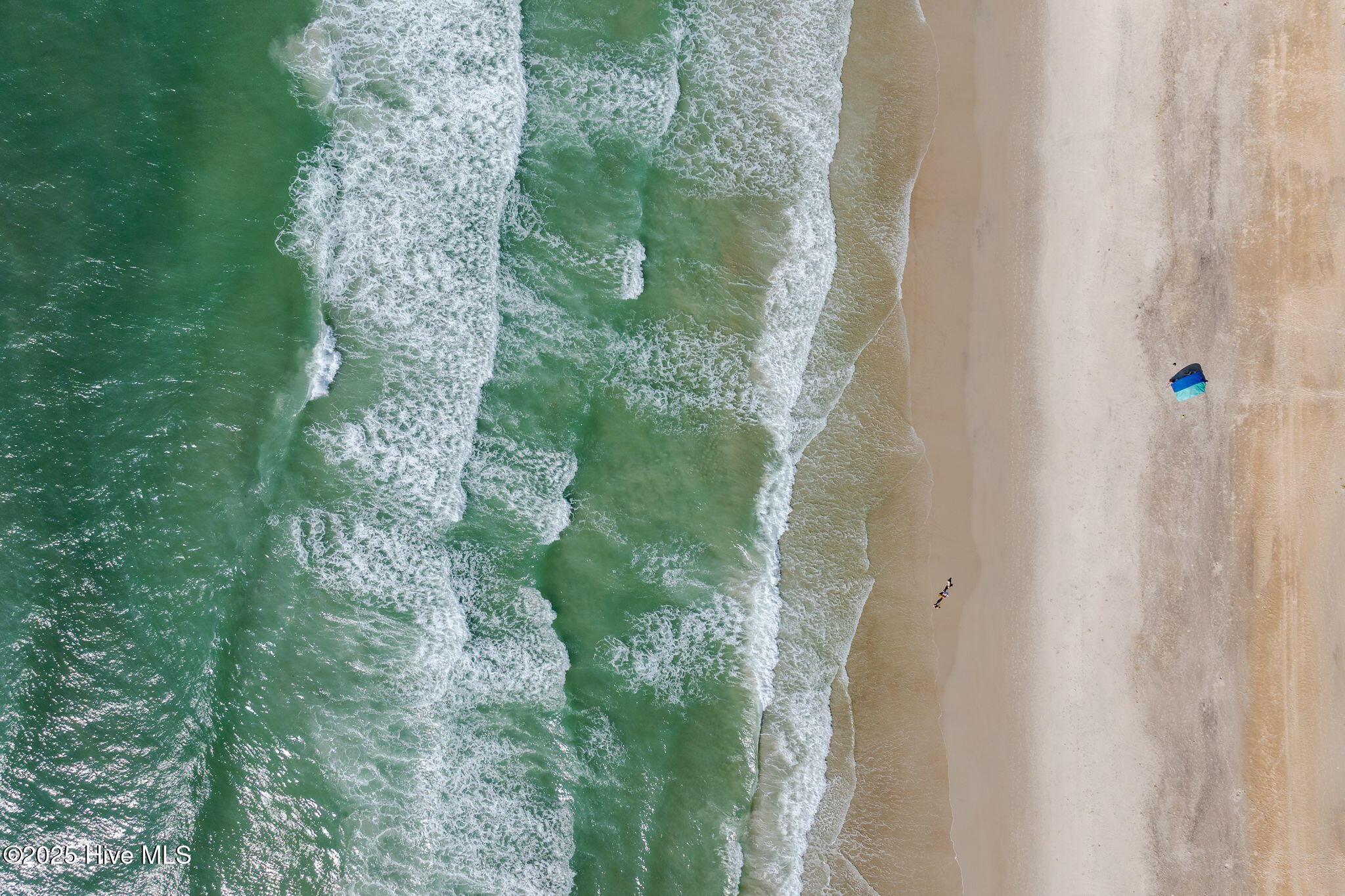 Image 2: aerials-40-peregrine -03