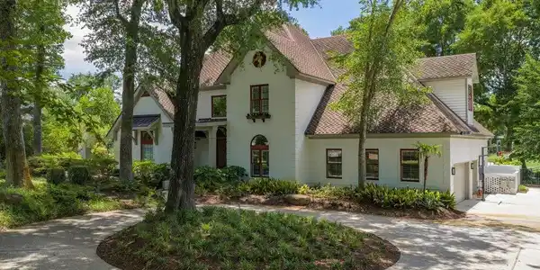 1511 Pembroke Jones Drive