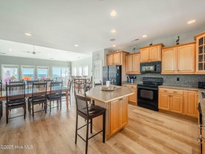4388 Island Drive