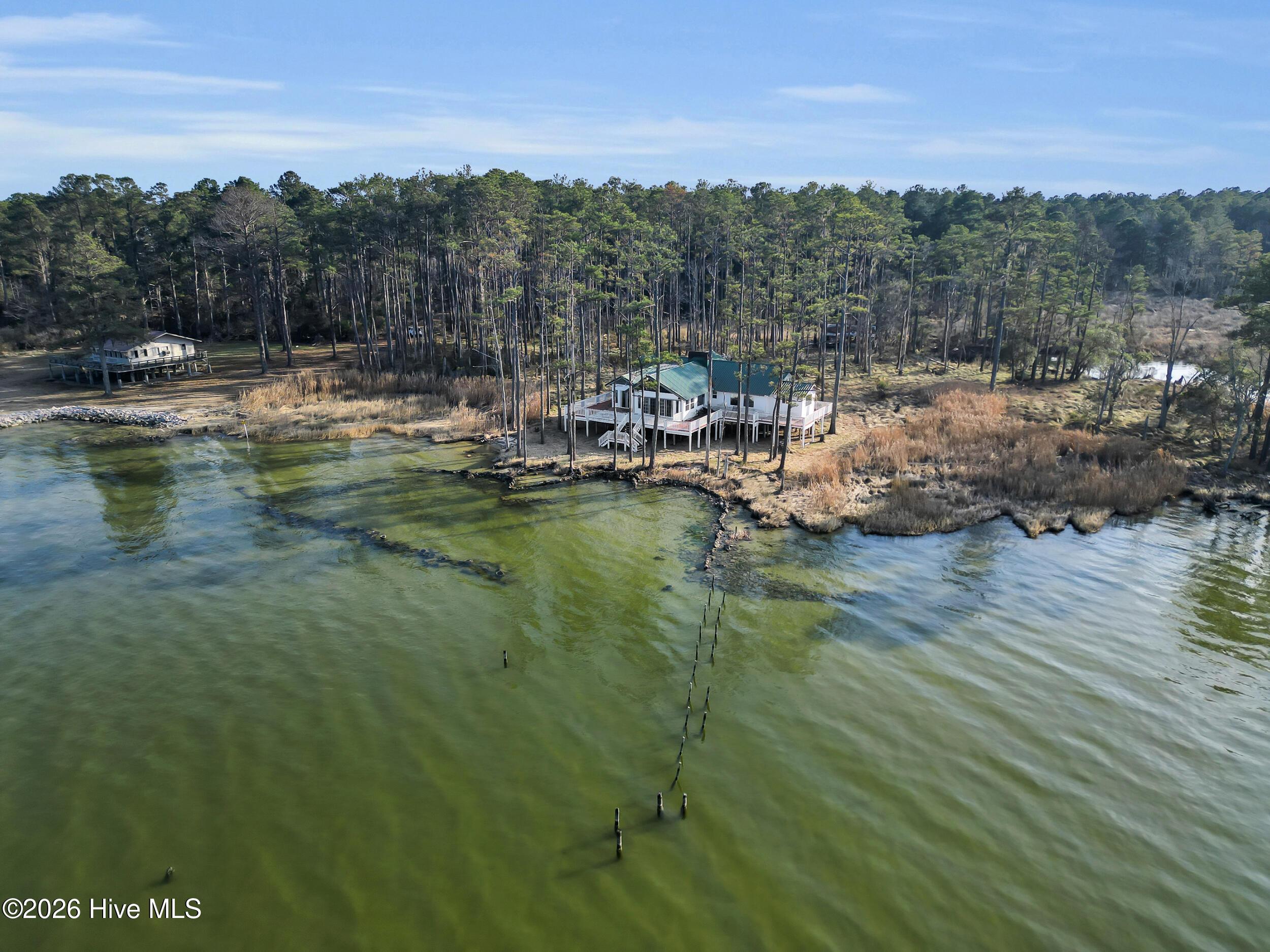 Image 2: 1117 Whealton Point Road