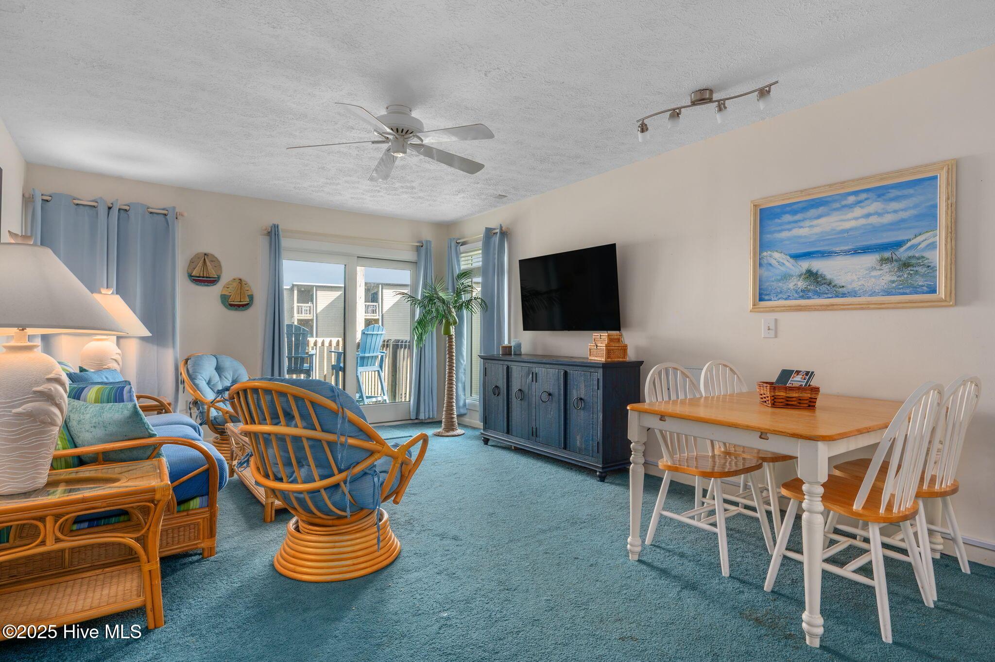 Image 3: 6-web-or-mls-117-Sea-Colony-211B-Living