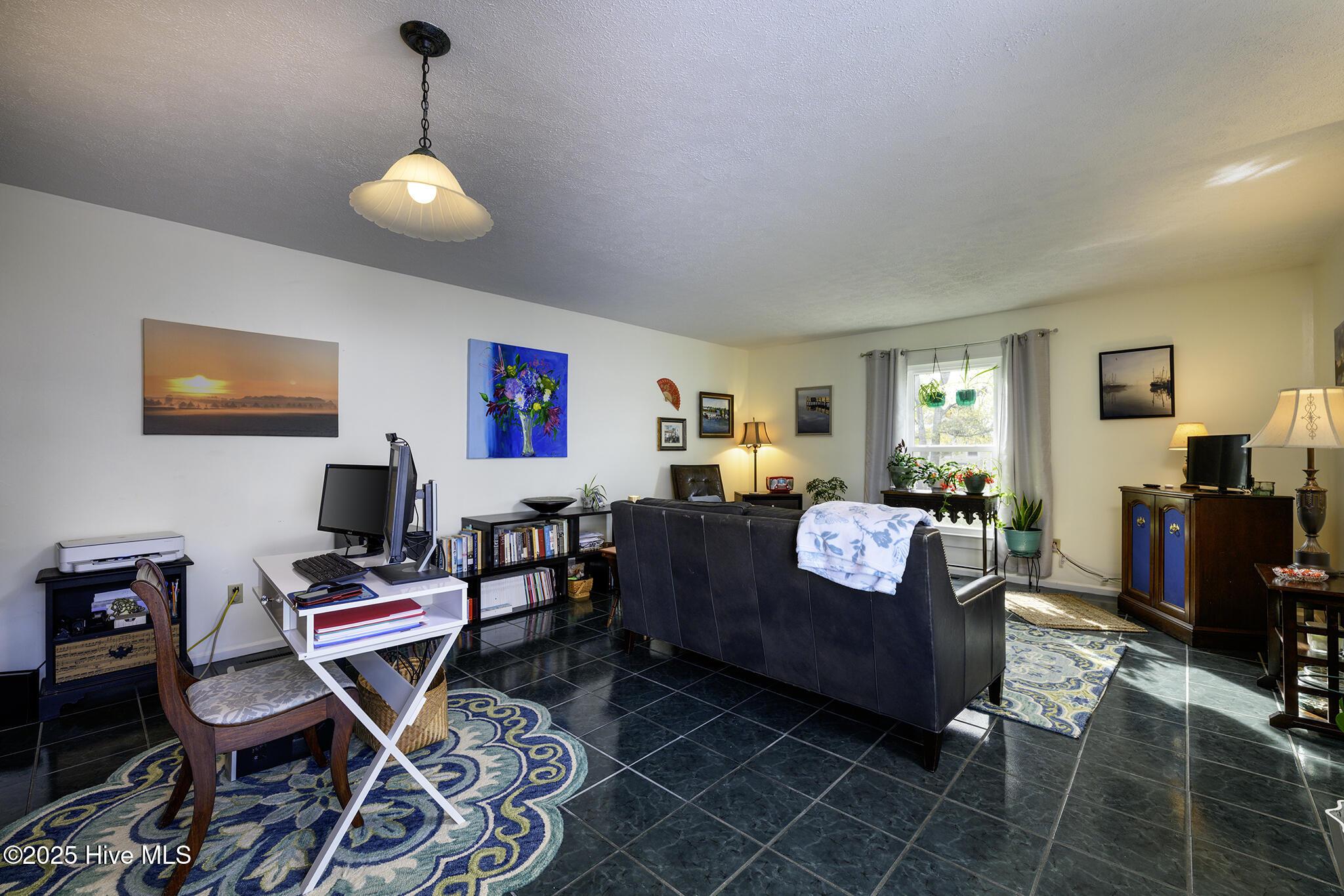 Image 2: Living Room