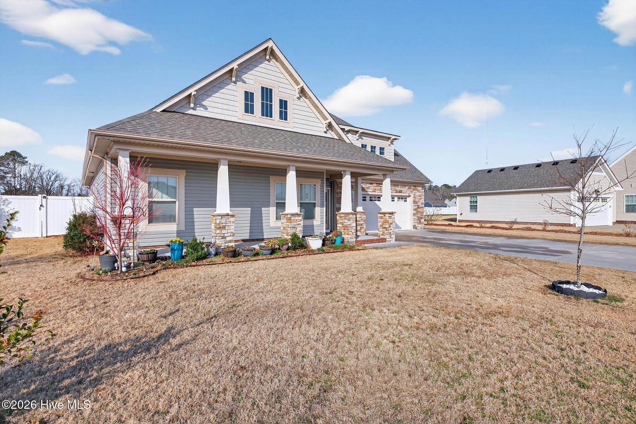 Image 2: 2-web-or-mls-106-snoozy-manor-ln