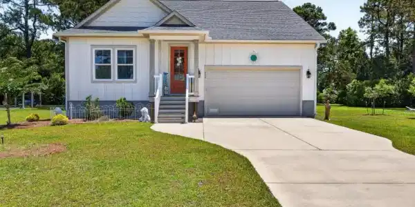 904 Sea Holly Court