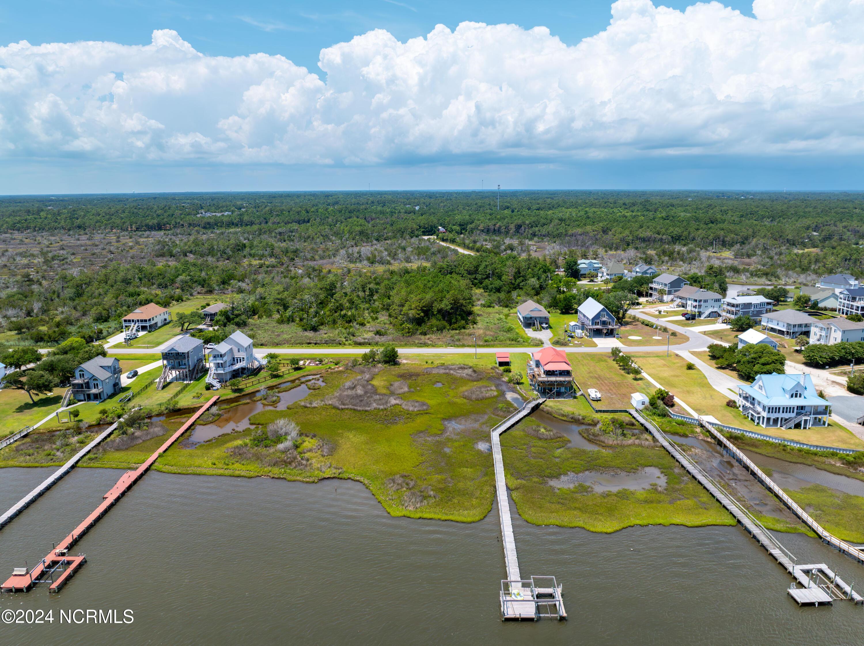 Image 2: 208 and 210 Waterway Drive - Aerials - E