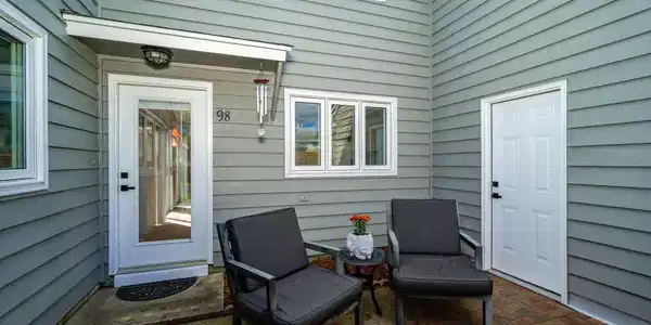 98 Bay Club Circle Unit 2t