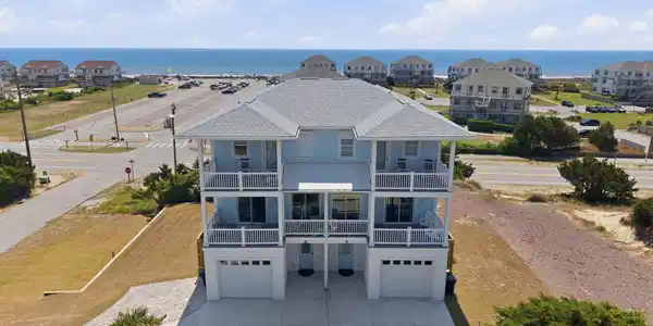 2802 Emerald Drive Unit East And West