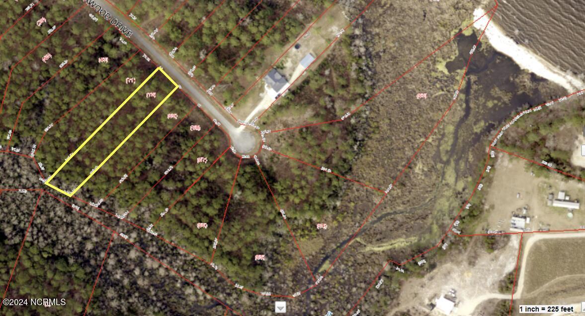 Image 3: 122 Cedarwood GIS Topo Pic