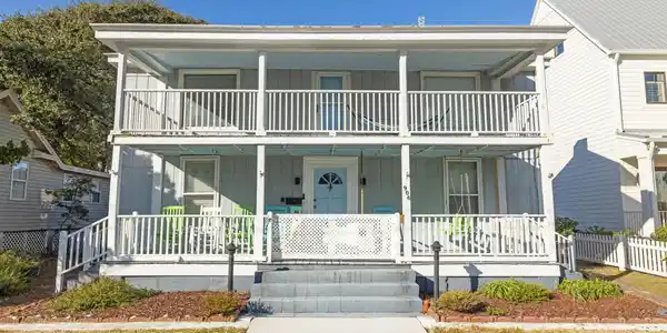 906 Shepard Street