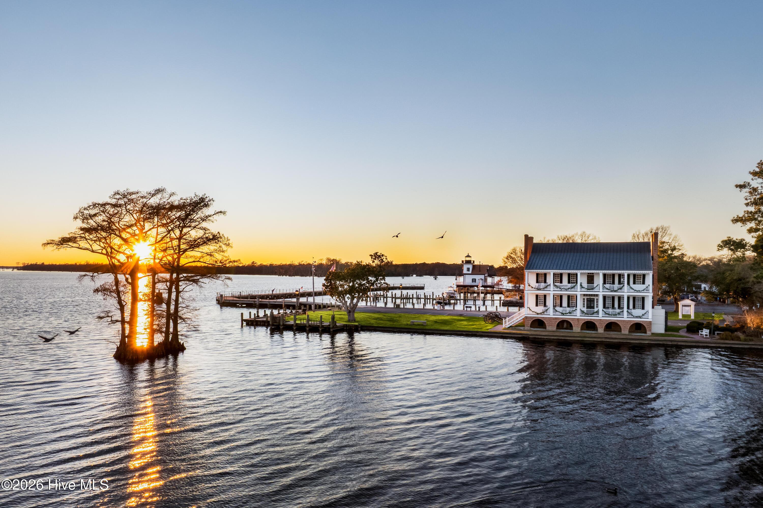 Image 4: MPO-686 RHR Colonial Village Edenton NC-