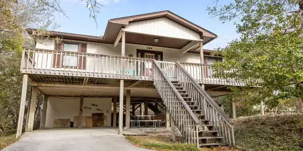 128 Doe Drive