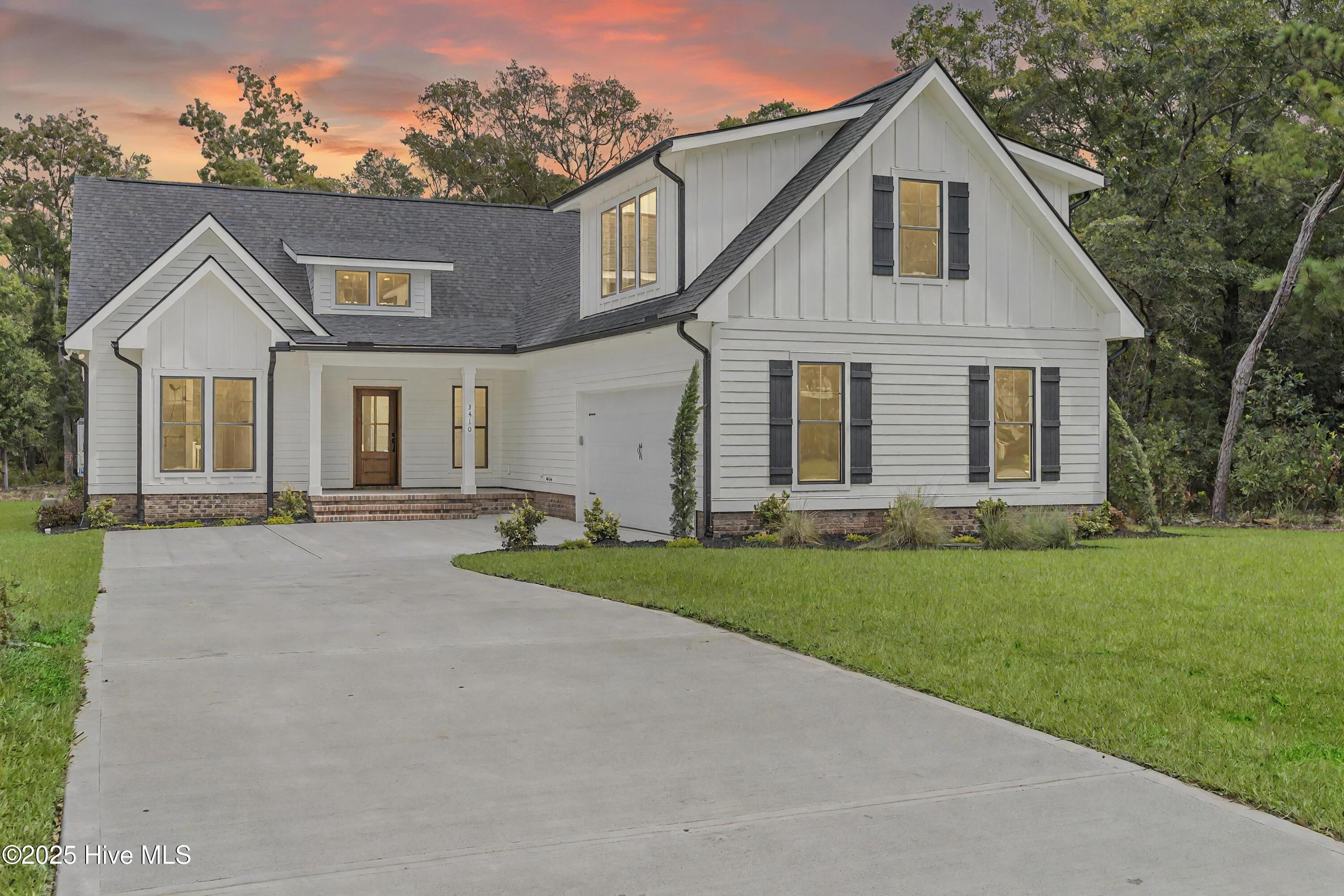 Image 3: 3410FourWaterViewTW