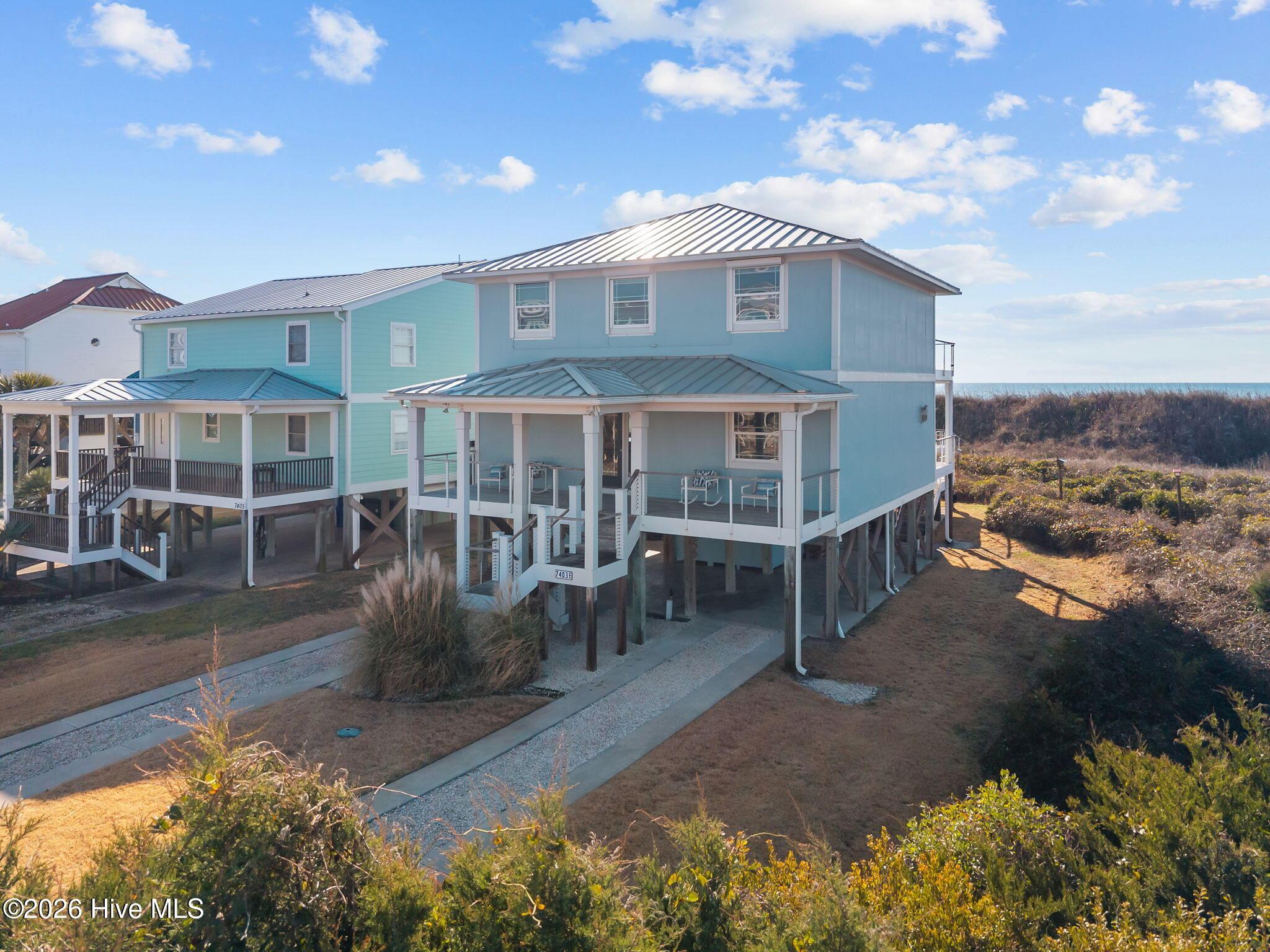 Image 4: Modern Oceanfront Construction