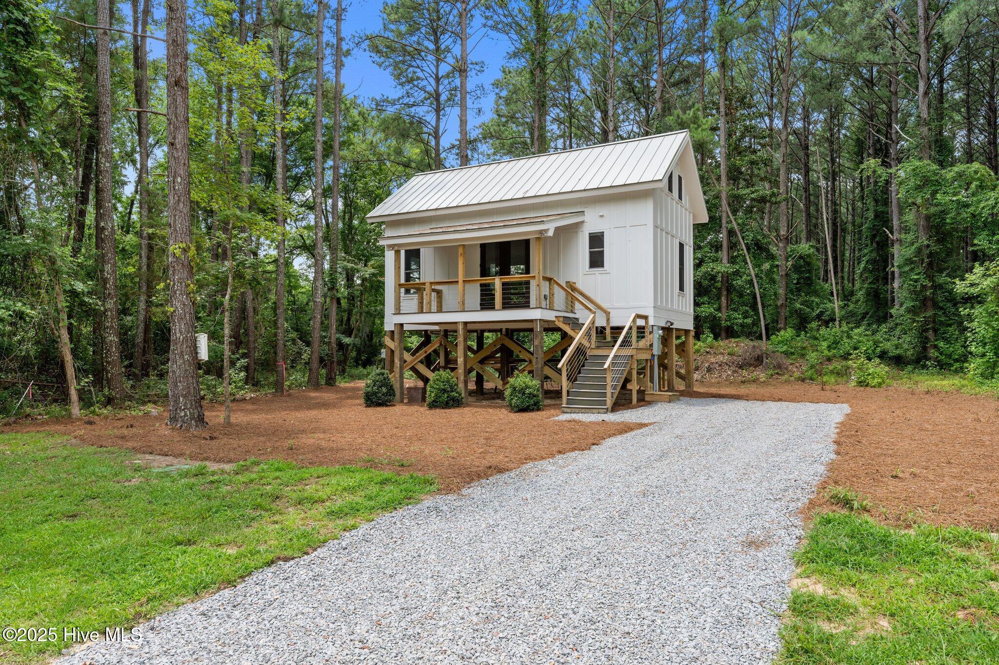 Image 2: Guest Cottage