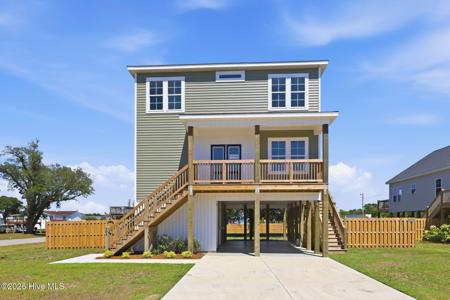 108 Flippers Cove Drive