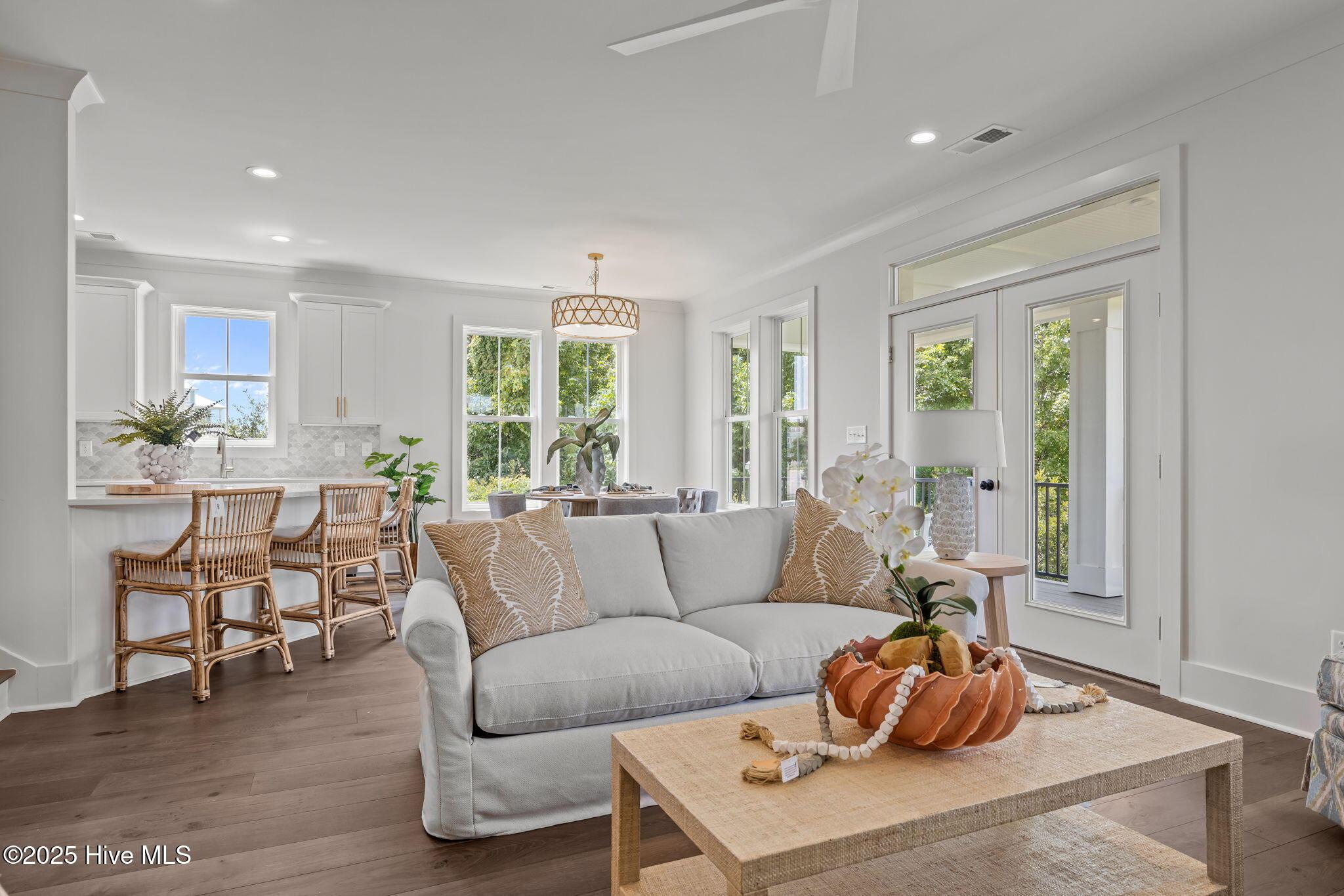 Image 3: Staged Living Area