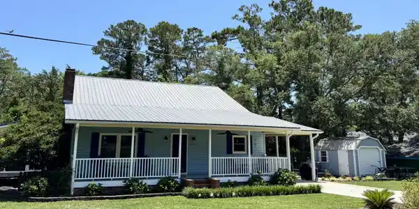712 Longleaf Drive